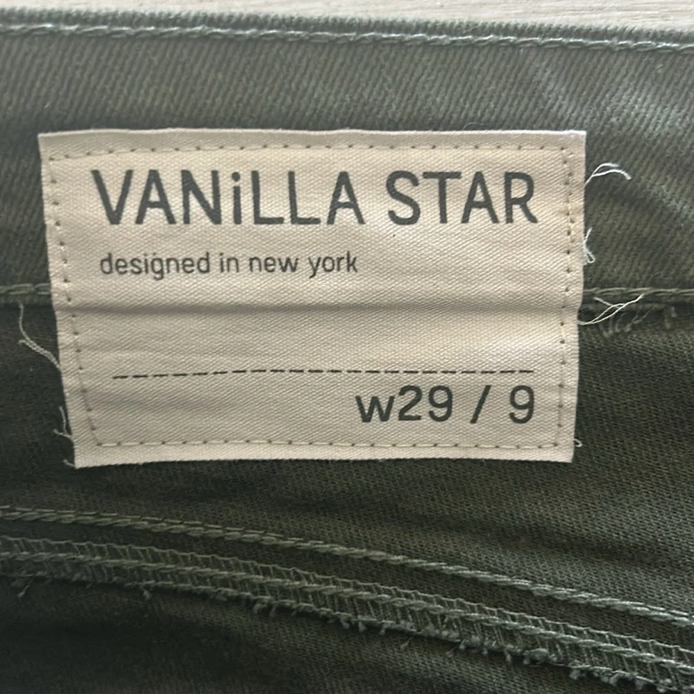 Vanilla Star high rise green belted jeans size 29